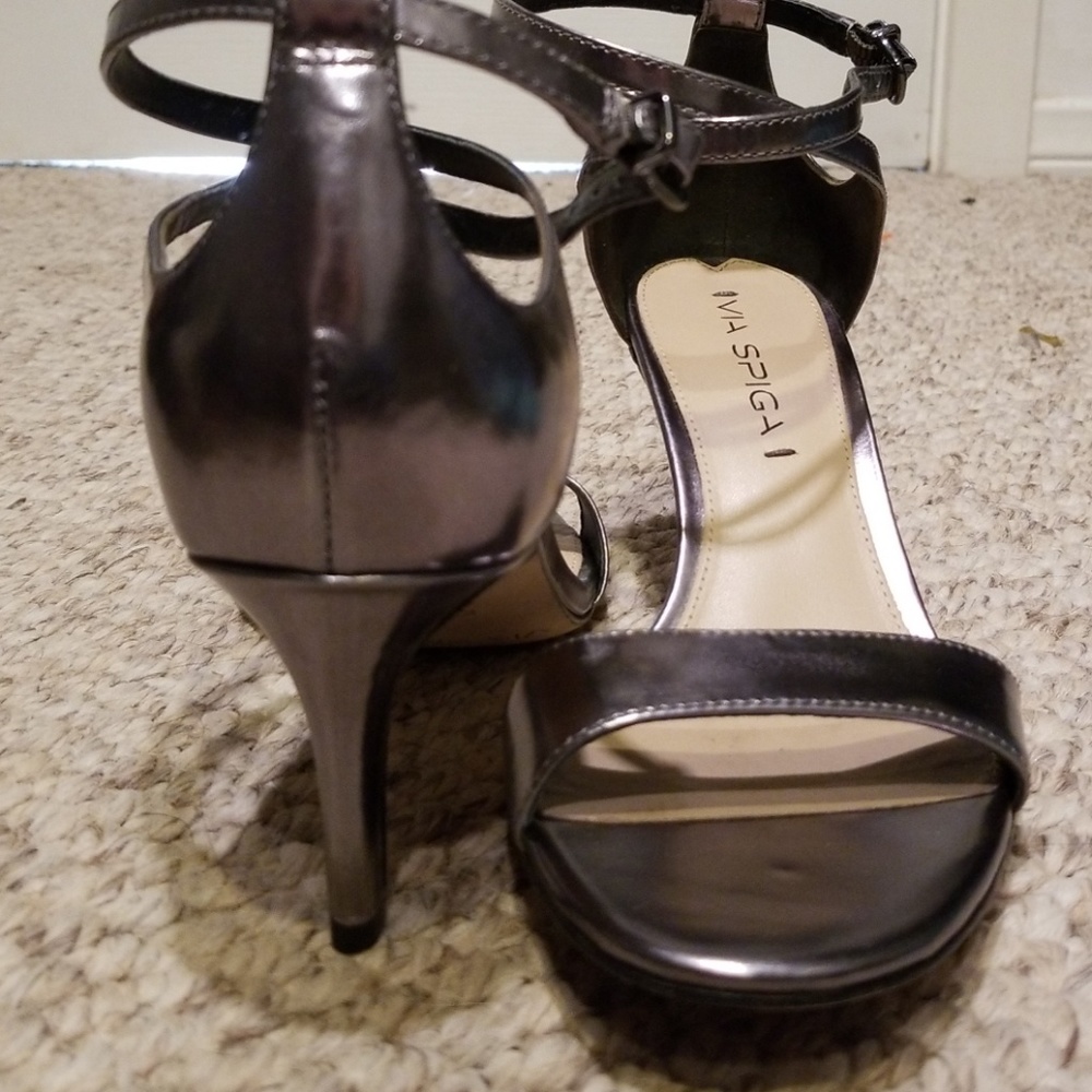 High heel - Picture 3 of 4